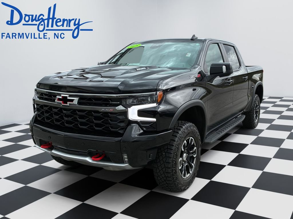 Used 2025 Chevrolet Silverado 1500 ZR2 image 1