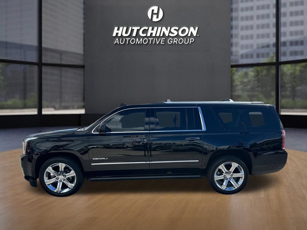 Used 2017 GMC Yukon XL Denali w/ Open Road Package AWD/4WD image 4