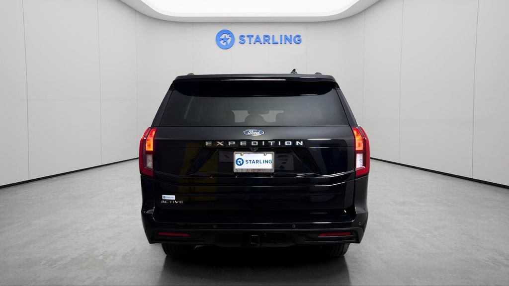 Used 2026 Ford Expedition Active RWD image 7