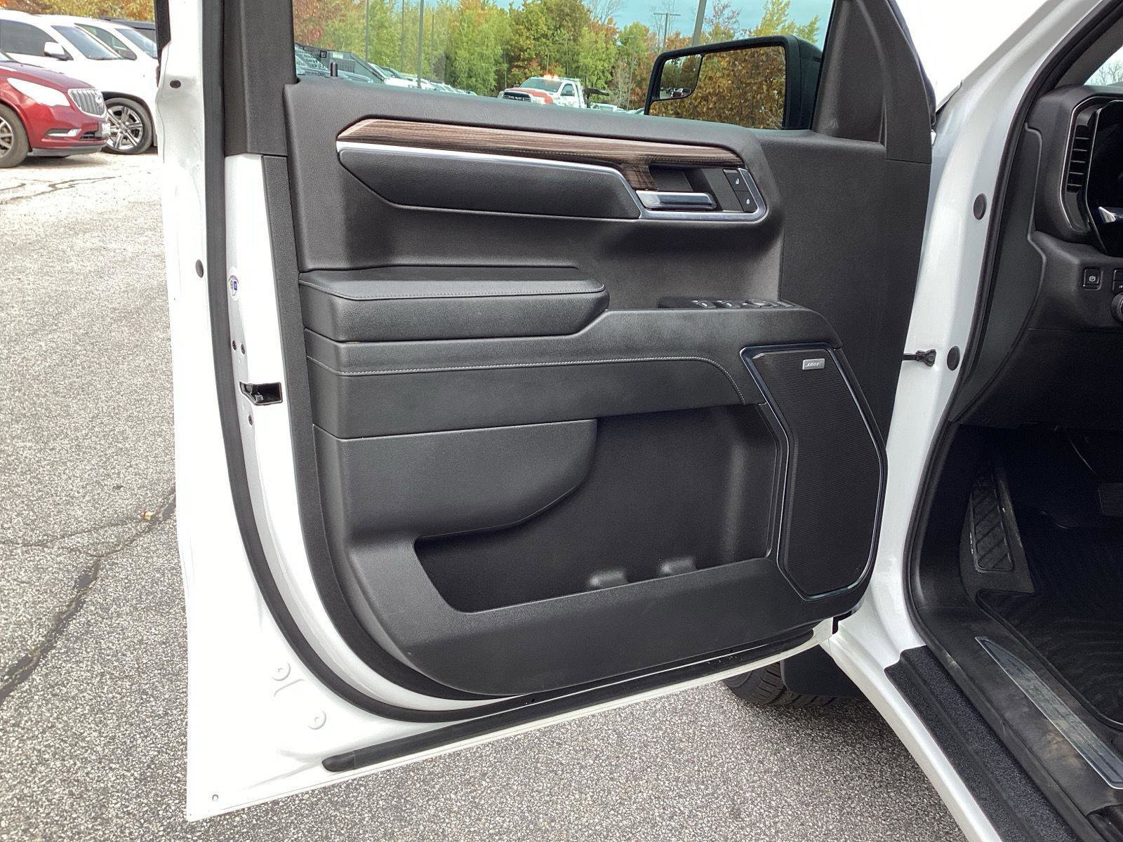 Used 2024 Chevrolet Silverado 1500 RST w/ Convenience Package II image 11