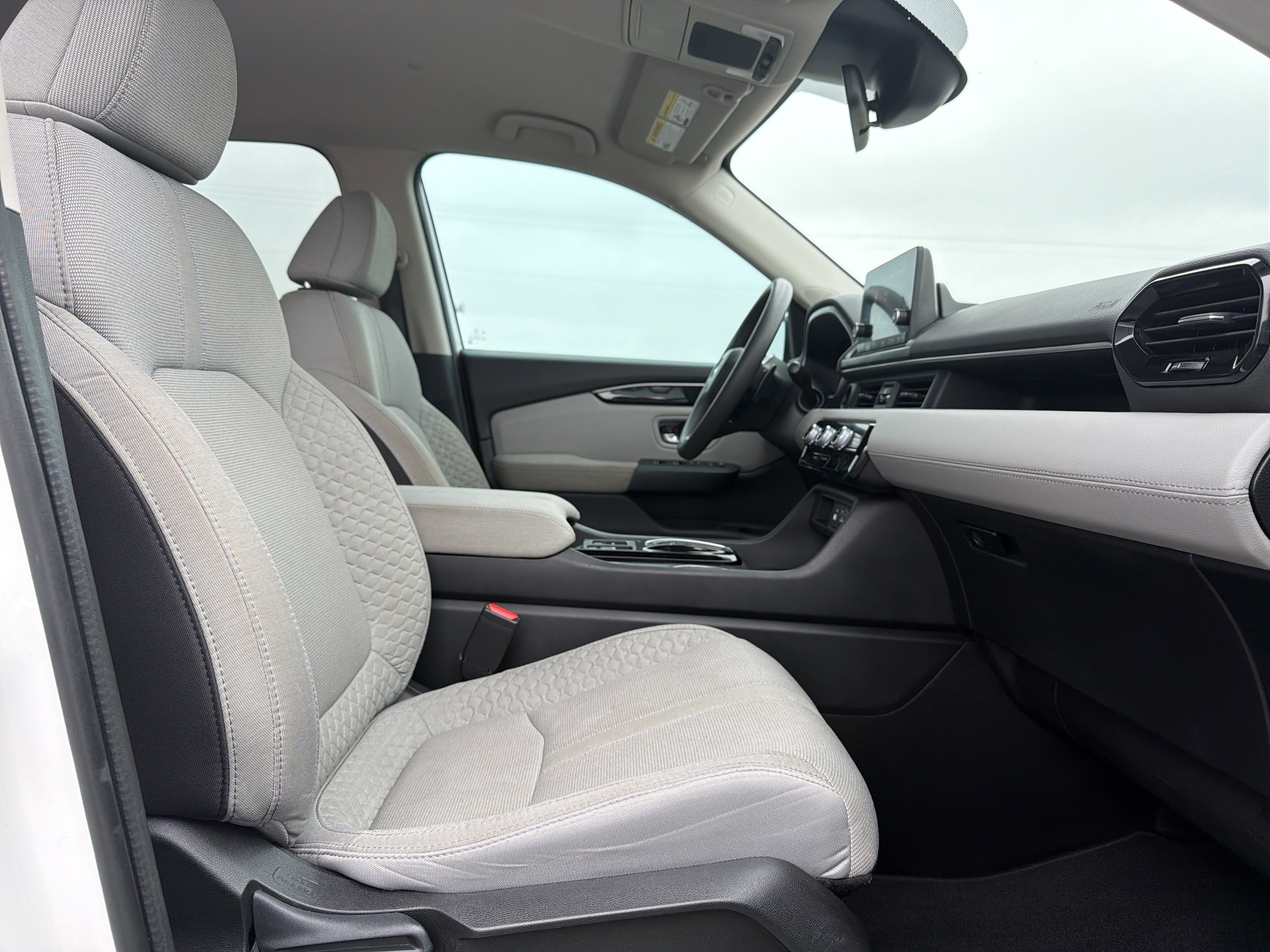 Certified 2024 Honda Pilot LX image 12