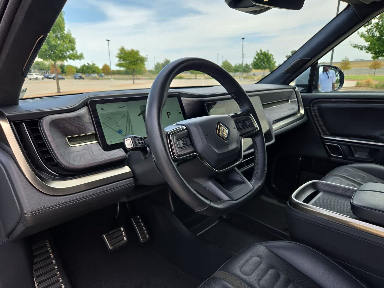 Used 2022 Rivian R1T Adventure AWD/4WD image 2