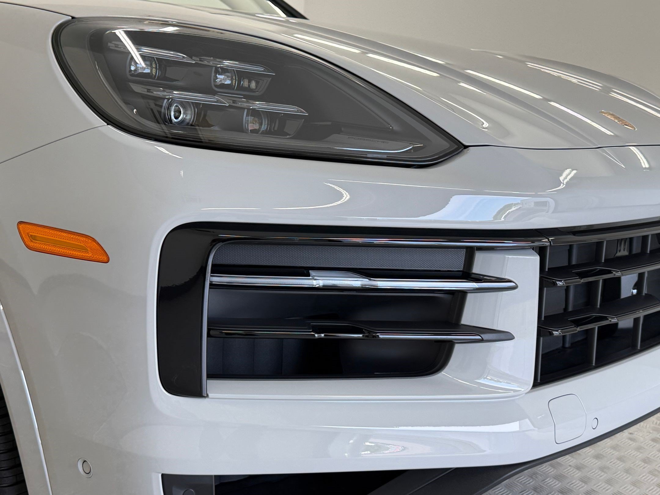 New 2026 Porsche Cayenne Coupe AWD/4WD image 28
