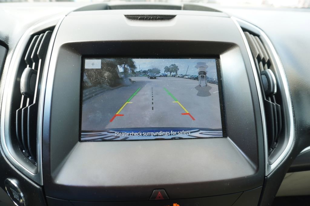 Certified 2020 Ford Edge Titanium FWD image 9