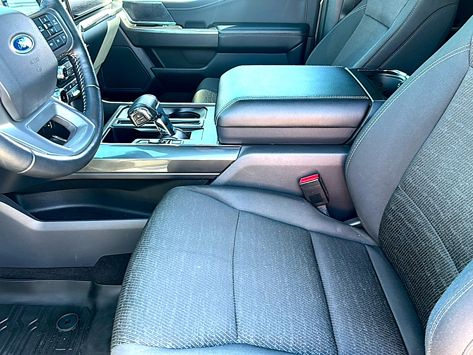 Used 2022 Ford F150 XLT w/ Equipment Group 302A High image 13