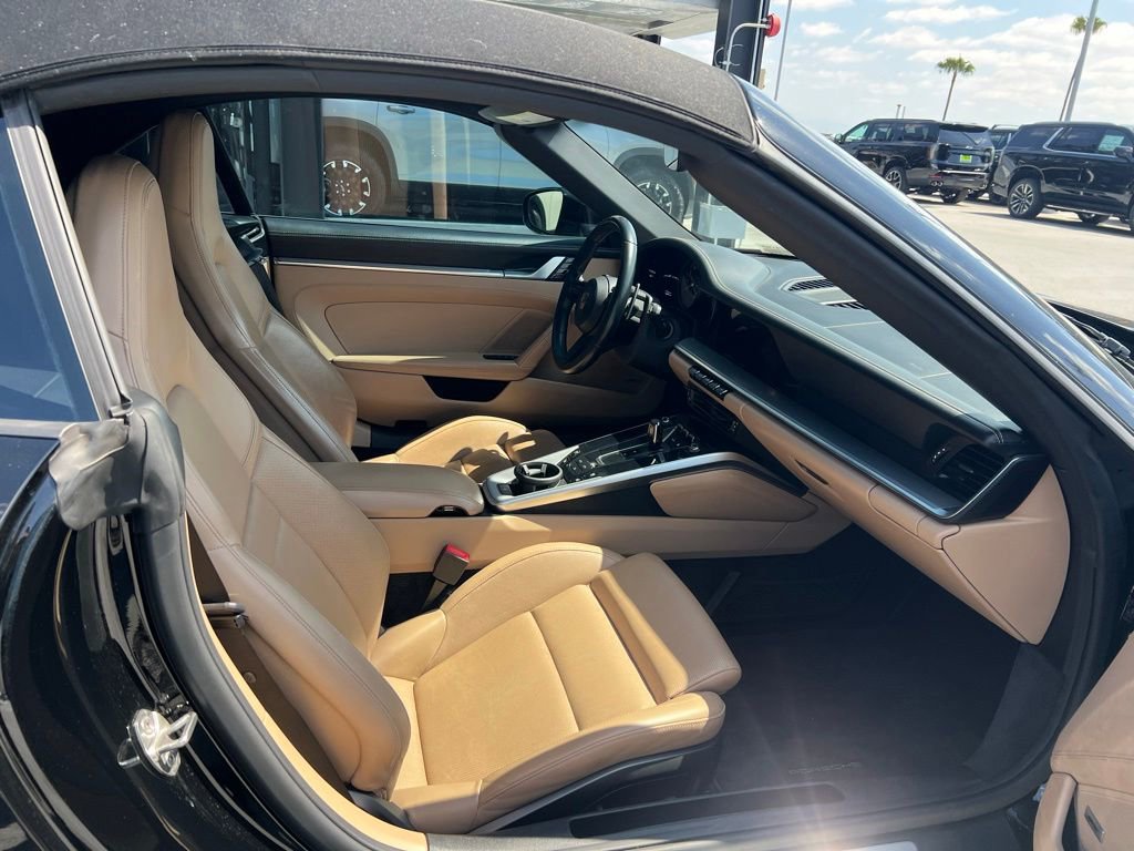 Used 2020 Porsche 911 Carrera RWD image 12