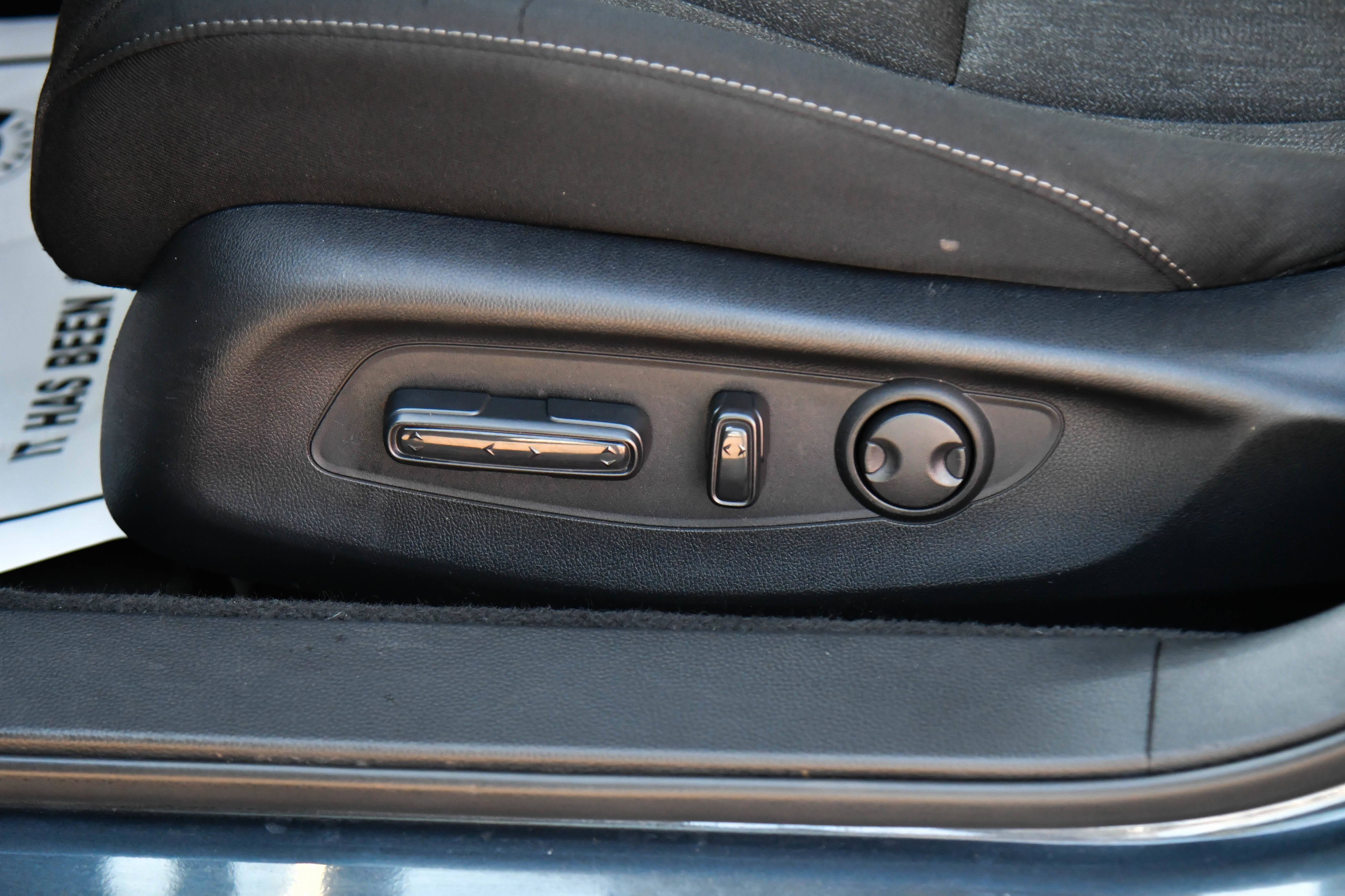 Used 2023 Honda Accord EX image 16