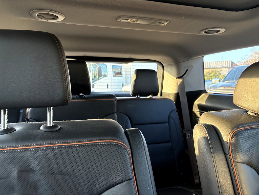 Used 2023 GMC Acadia AT4 w/ Technology Package image 39