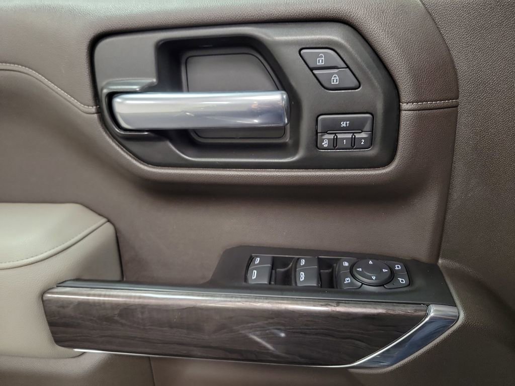 Used 2019 Chevrolet Silverado 1500 LTZ image 20