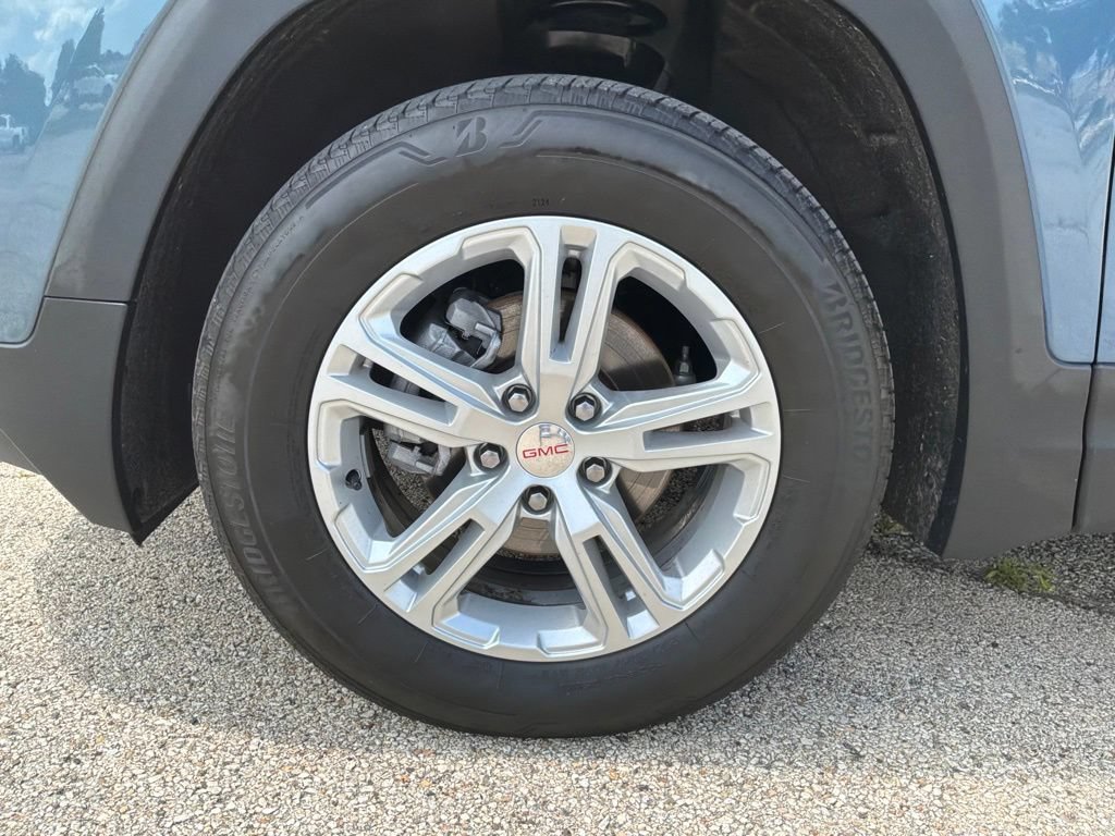 Used 2024 GMC Terrain SLE AWD/4WD image 21