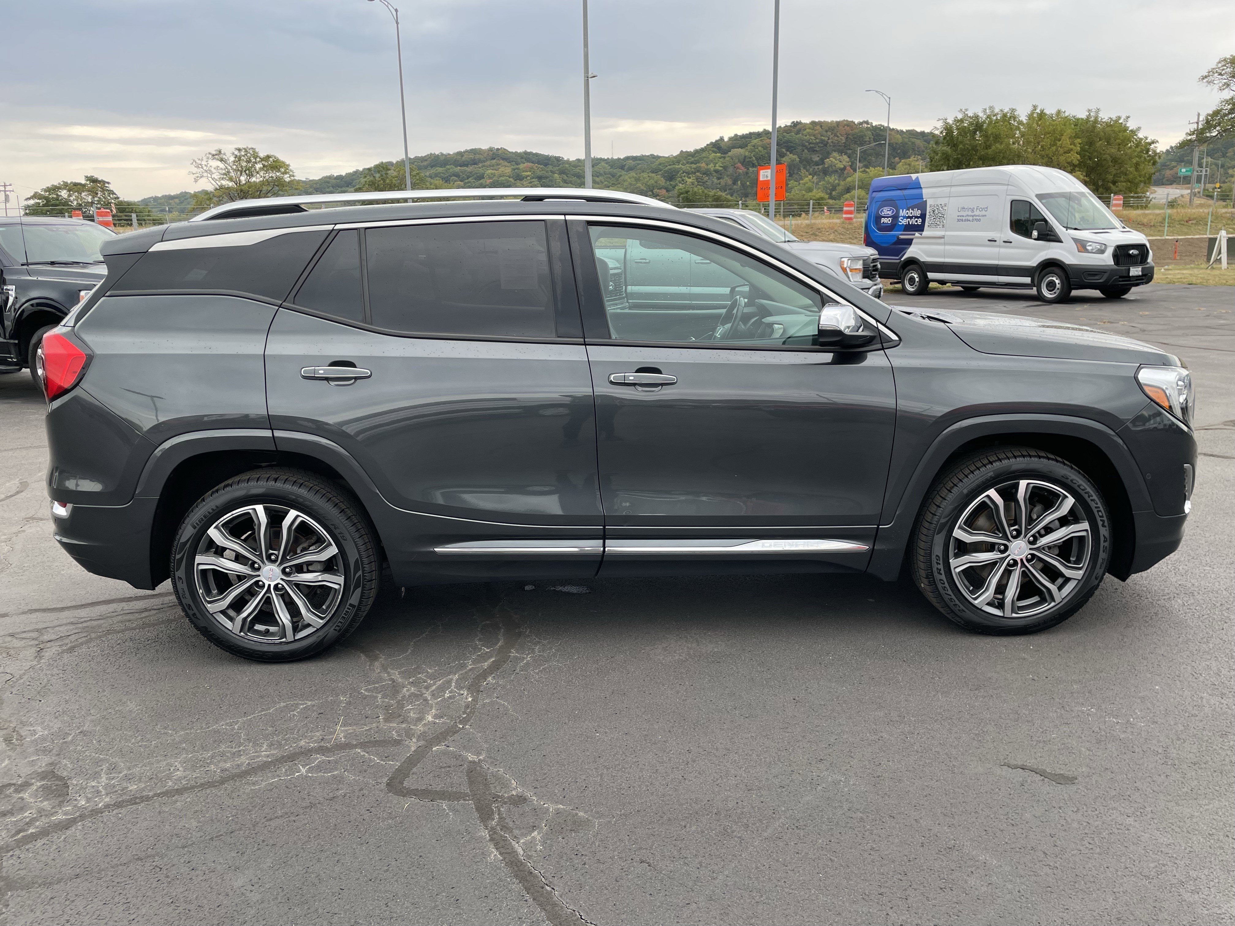 Used 2018 GMC Terrain Denali w/ Advanced Safety Package image 9