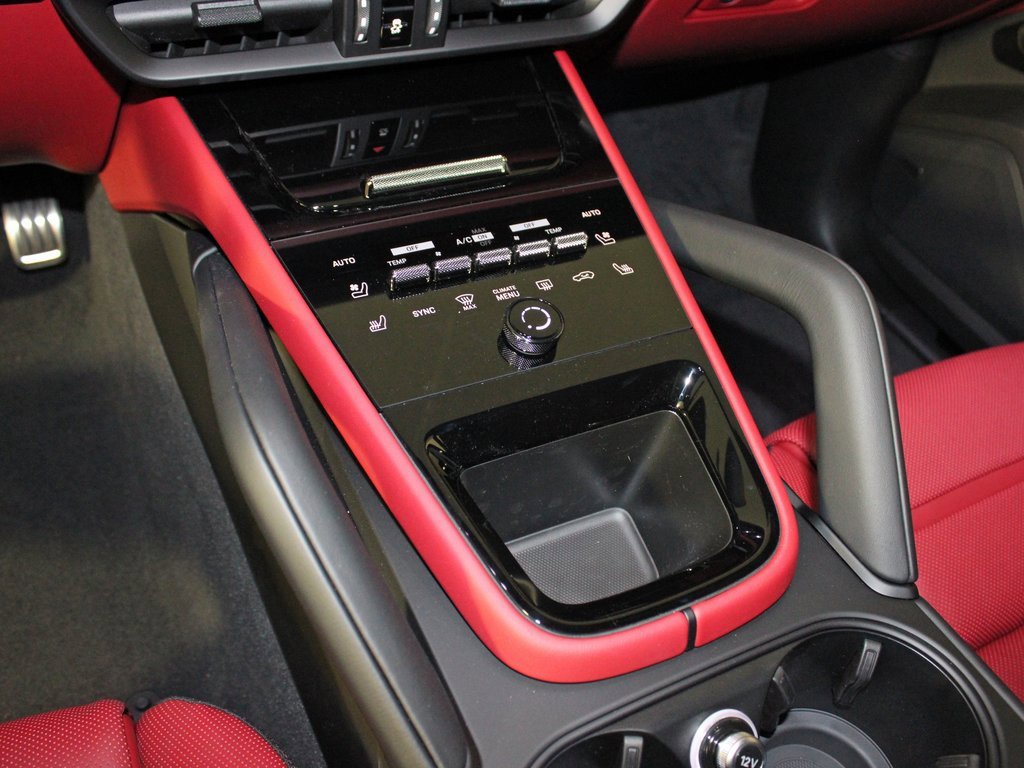 New 2026 Porsche Cayenne GTS image 31