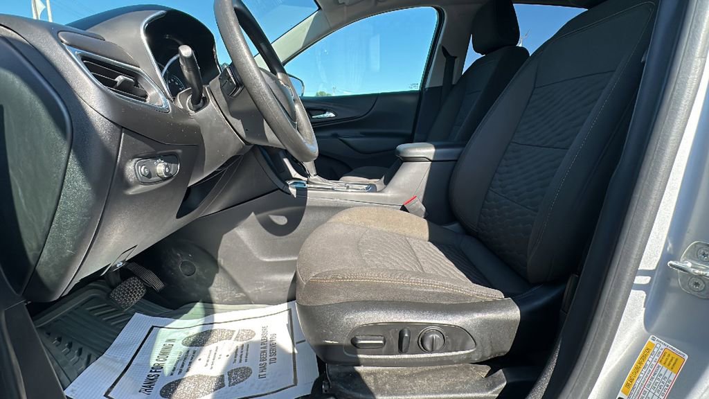 Used 2021 Chevrolet Equinox LT image 10