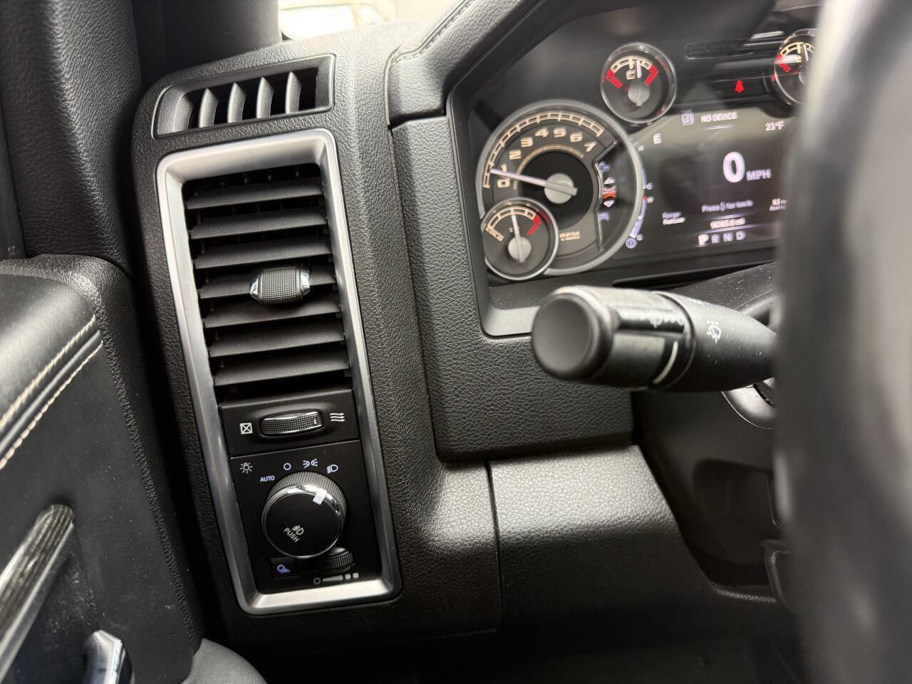 Used 2016 RAM 3500 Laramie Longhorn image 21