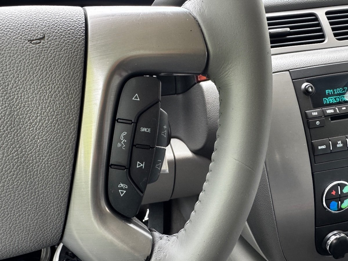 Used 2014 GMC Yukon SLT RWD image 26