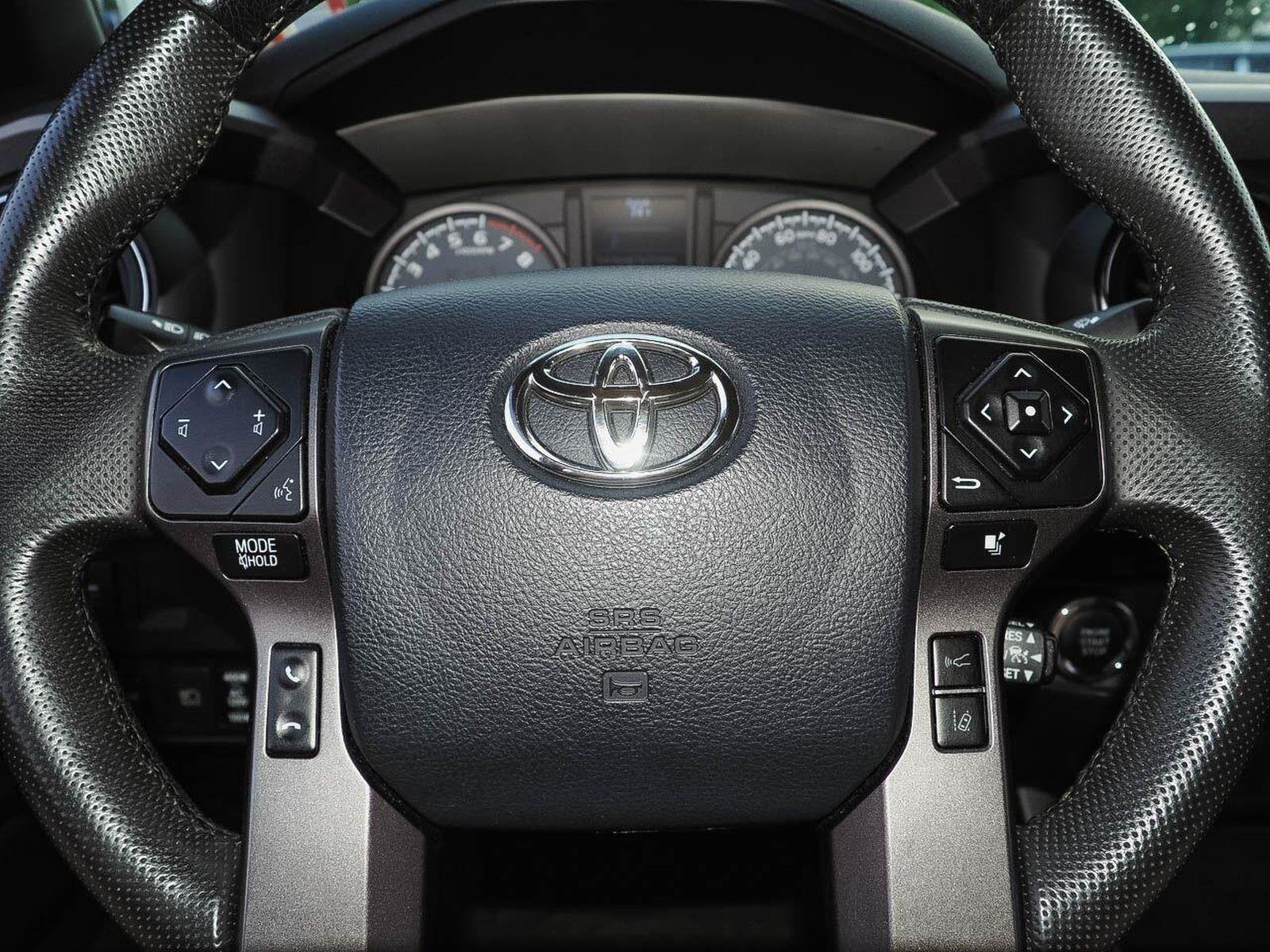 Used 2020 Toyota Tacoma TRD Sport AWD/4WD image 21