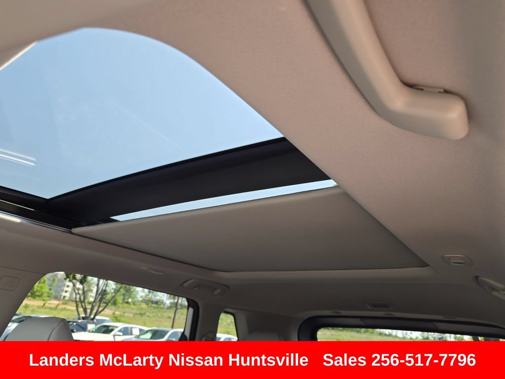 Used 2026 Nissan Rogue Dark Armor FWD image 18