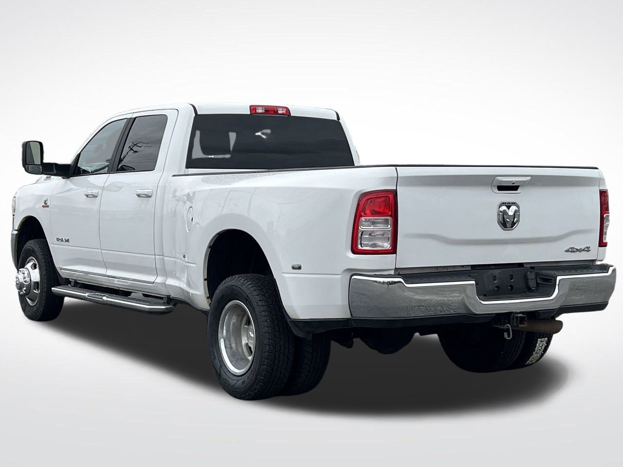 Used 2021 RAM 3500 Big Horn image 28