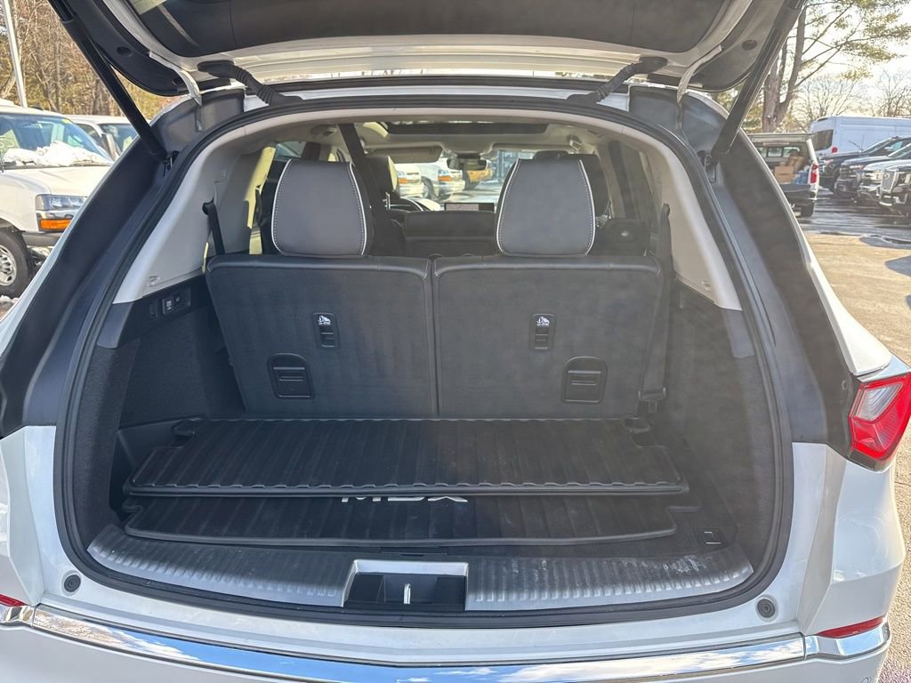 Used 2023 Acura MDX SH-AWD w/ Advance Package image 18