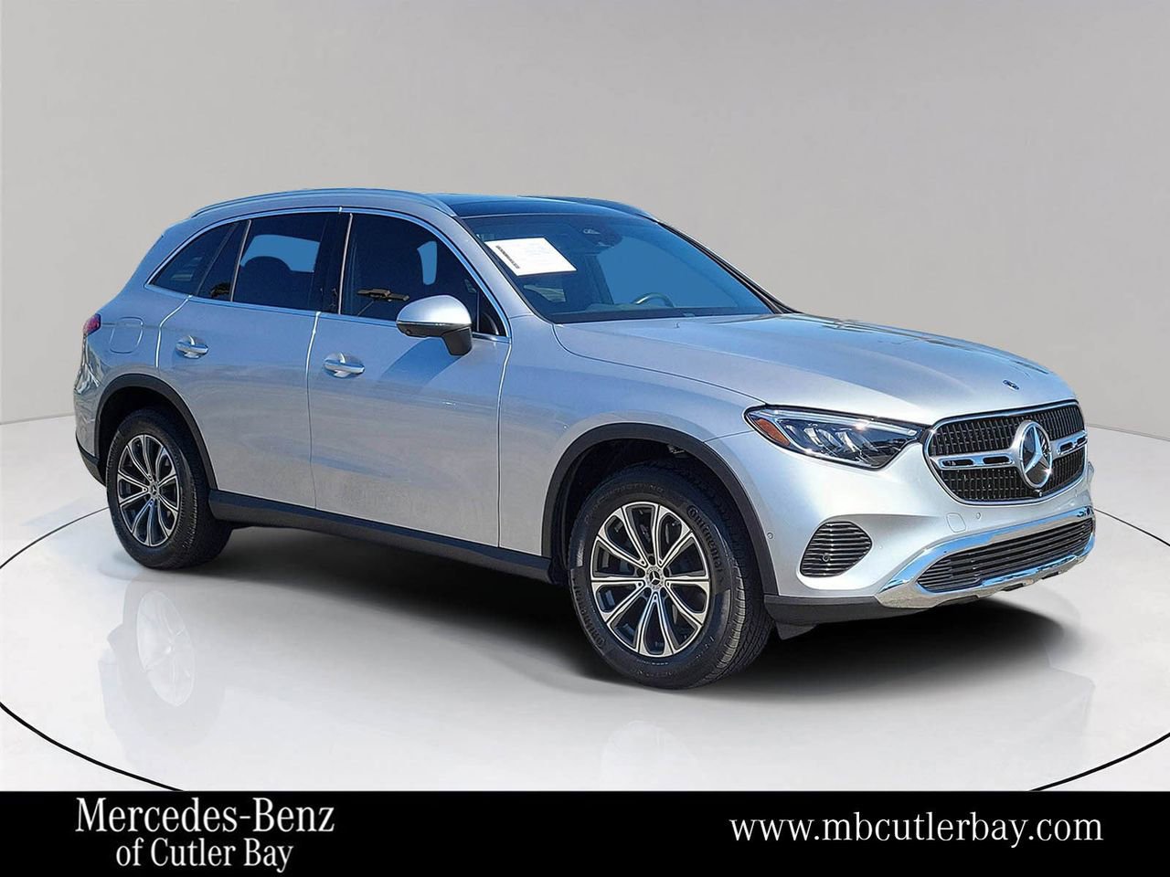 Certified 2024 Mercedes-Benz GLC 300 image 1