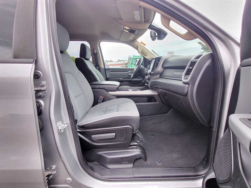 Used 2019 RAM 1500 Big Horn AWD/4WD image 13