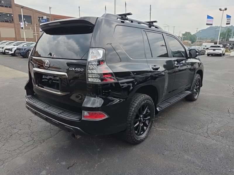 Used 2023 Lexus GX 460 w/ Black Line Special Edition AWD/4WD image 7