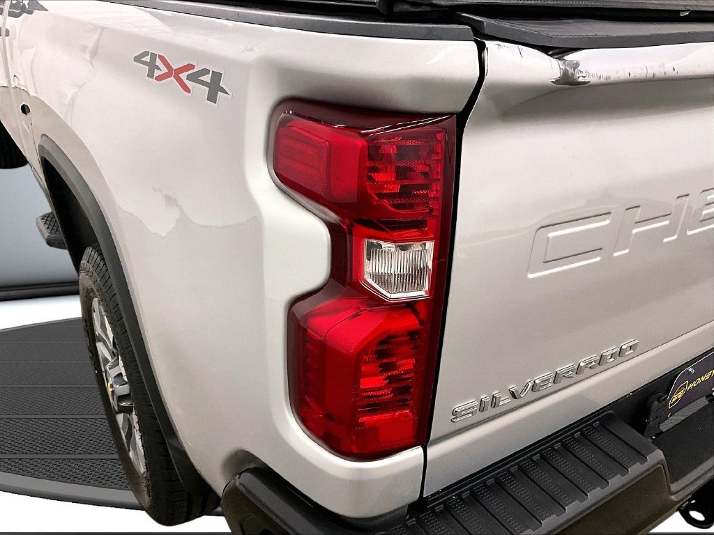 Used 2023 Chevrolet Silverado 2500 Custom w/ Custom Value Package AWD/4WD image 24