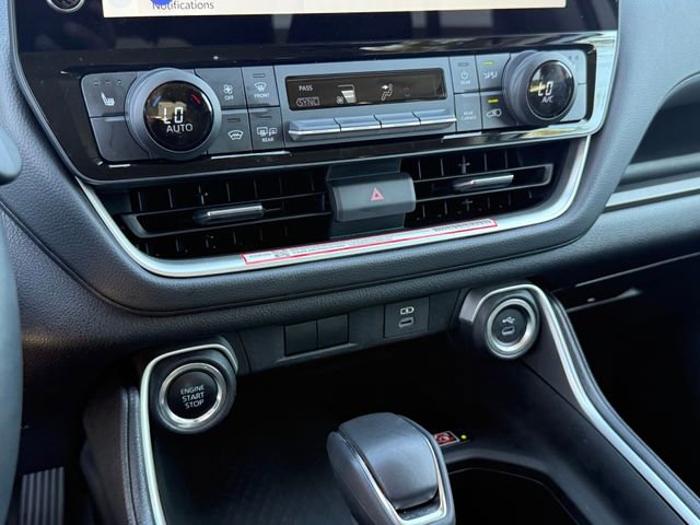 Used 2025 Toyota Grand Highlander FWD image 19