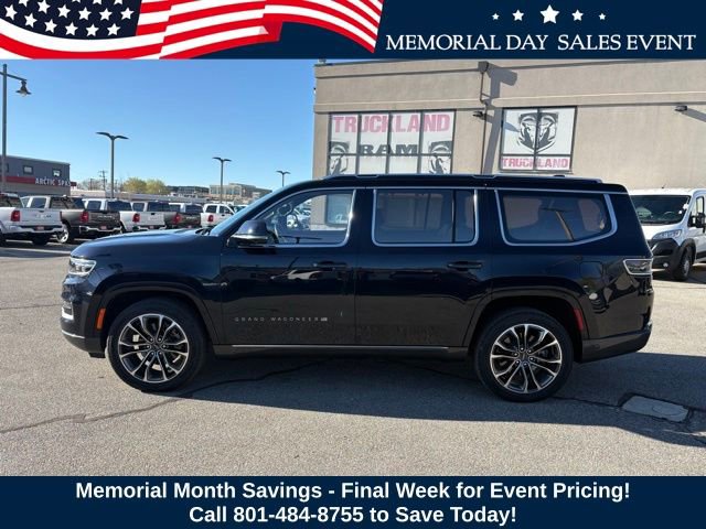 Used 2022 Jeep Grand Wagoneer Series III AWD/4WD image 2
