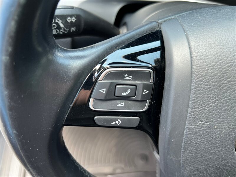Used 2016 Volkswagen Touareg VR6 AWD/4WD image 31