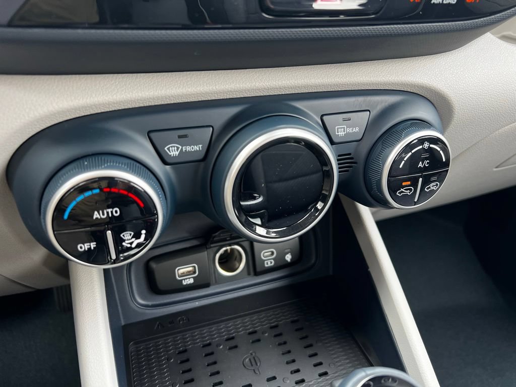 New 2026 Hyundai Venue SEL FWD image 42