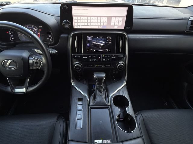 Used 2023 Lexus LX 600 4WD w/ Appearance Package image 18