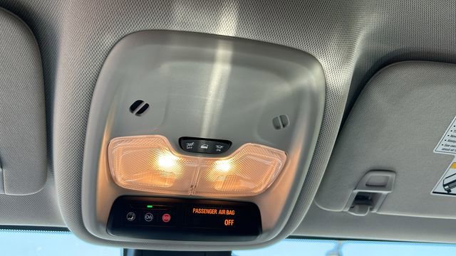 Used 2020 Buick Encore GX Preferred w/ Sport Touring Package FWD image 24