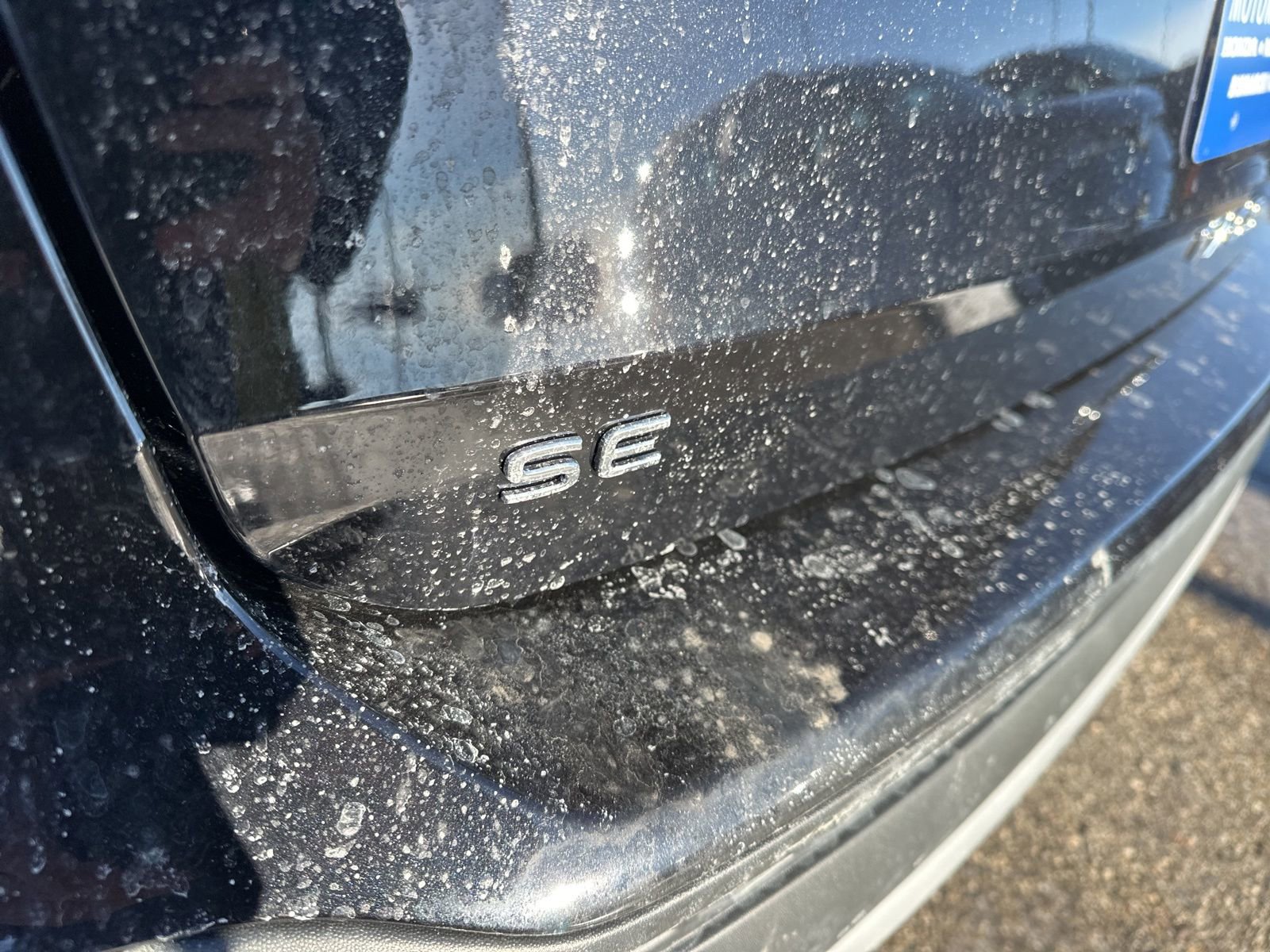 New 2026 Volkswagen Taos SE image 11