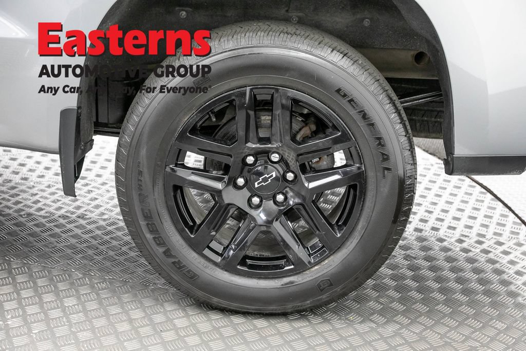 Used 2024 Chevrolet Silverado 1500 Custom AWD/4WD image 32
