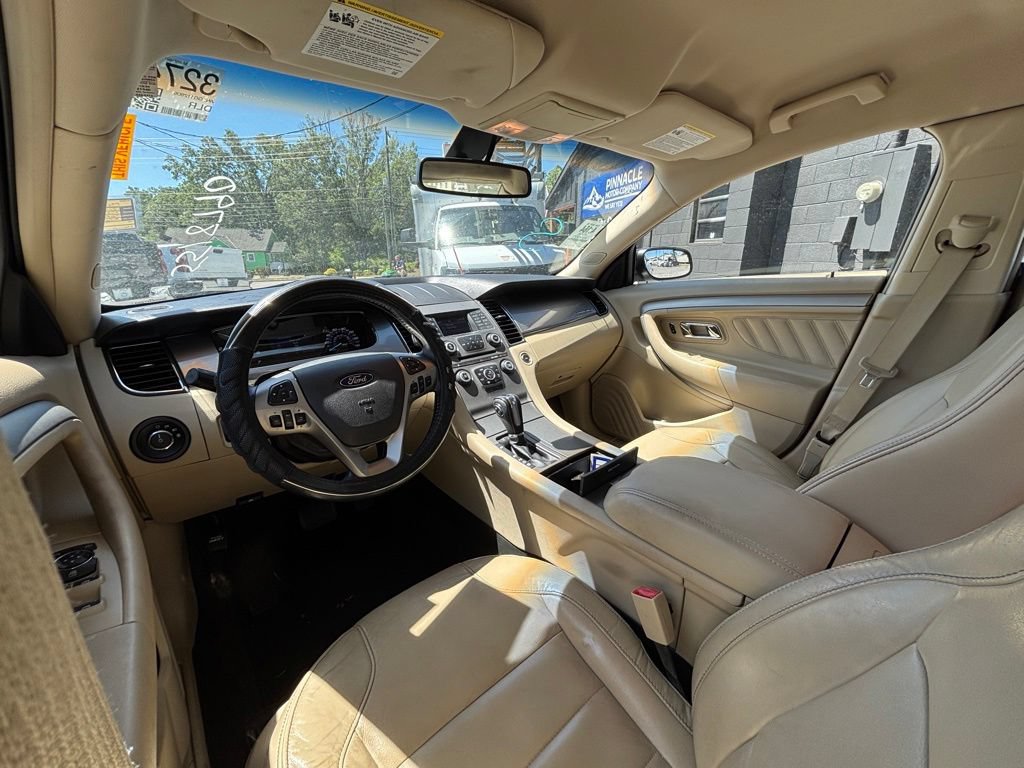 Used 2016 Ford Taurus SEL FWD image 10
