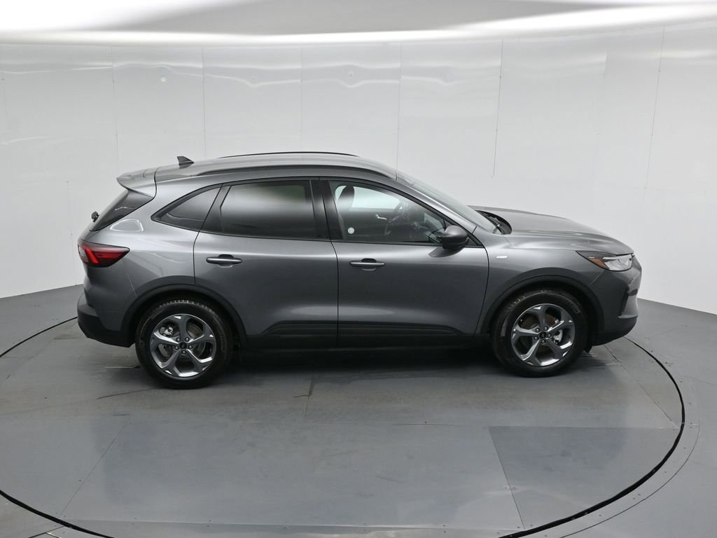 Certified 2025 Ford Escape ST-Line image 38