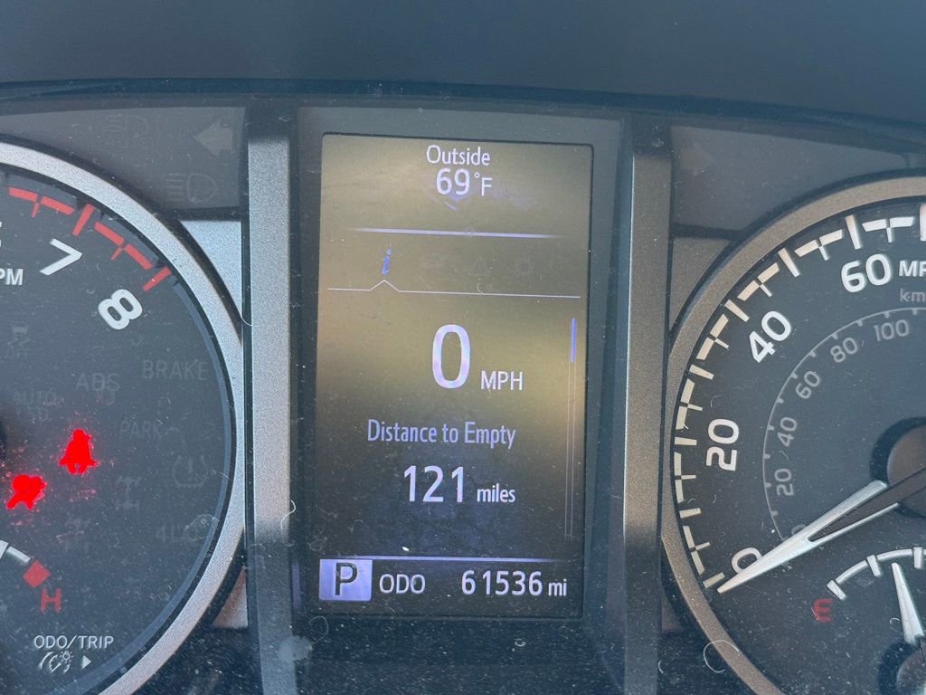 Used 2020 Toyota Tacoma TRD Sport w/ Technology Package AWD/4WD image 31