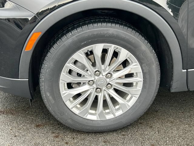 Used 2024 Cadillac XT4 Luxury w/ Cold Weather Package AWD/4WD image 11