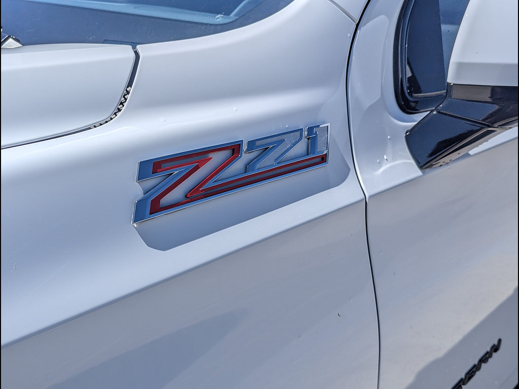 New 2026 Chevrolet Suburban Z71 w/ Z71 Off-Road Package AWD/4WD image 11