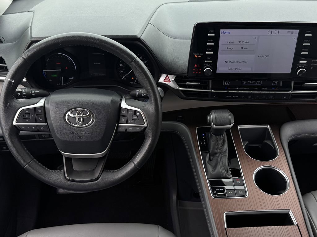 Used 2022 Toyota Sienna XLE FWD image 12