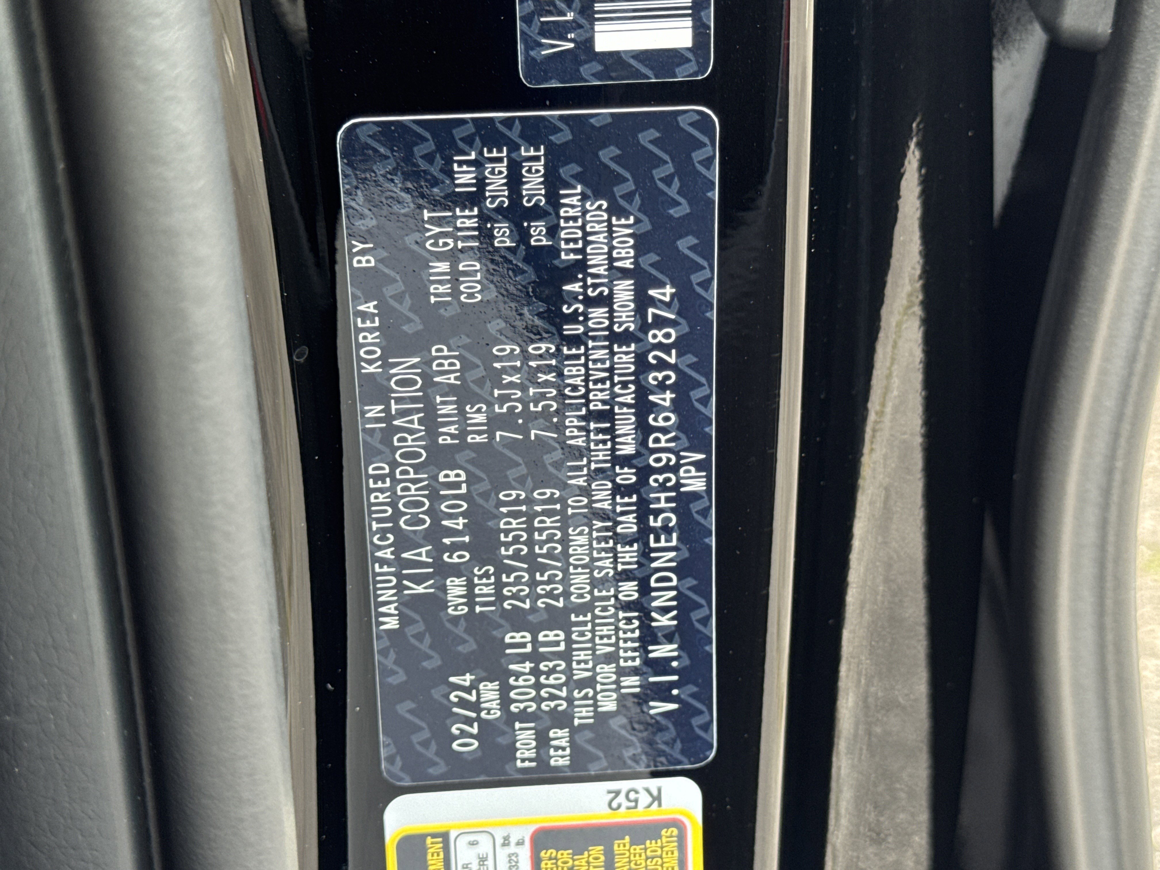 Certified 2024 Kia Carnival SX Prestige image 34