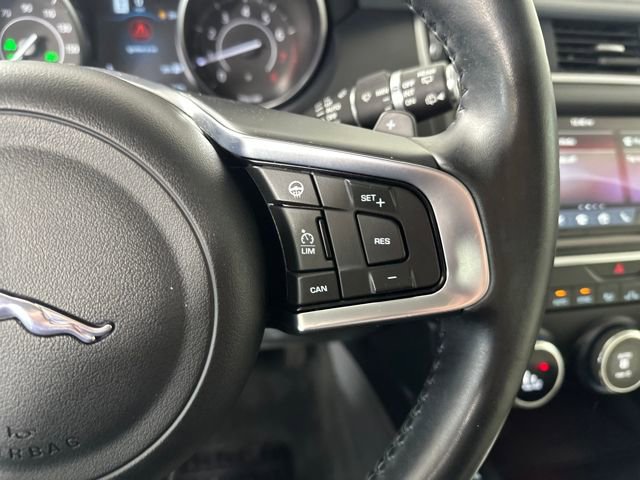 Used 2020 Jaguar E-PACE SE image 16