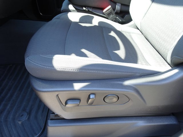 Used 2024 Chevrolet Silverado 1500 LT AWD/4WD image 10