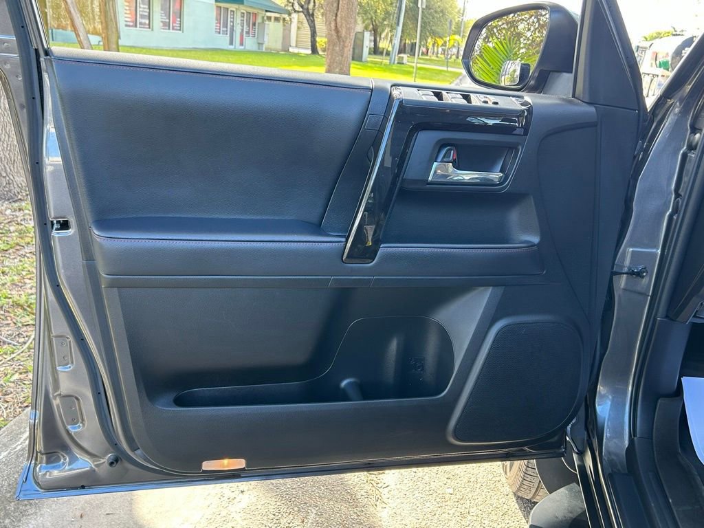 Used 2022 Toyota 4Runner TRD Off-Road Premium w/ Moonroof Package image 30