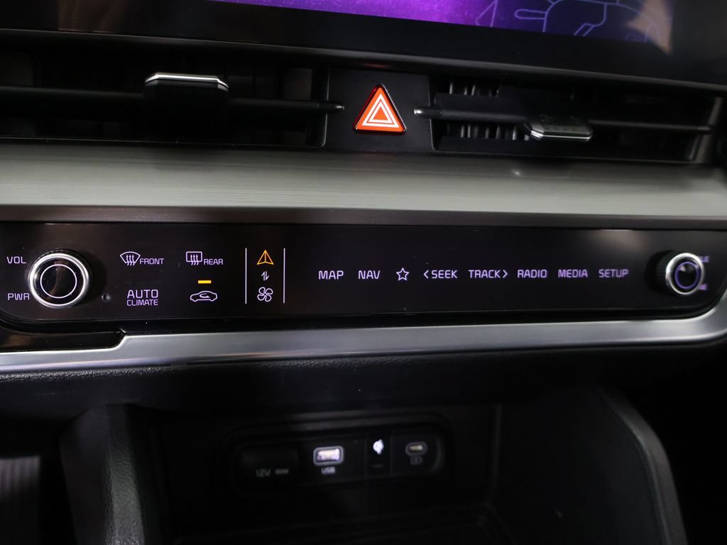 Used 2023 Kia Sportage EX FWD image 48