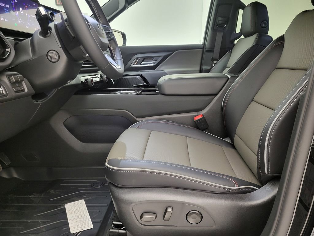 New 2026 Chevrolet Silverado EV Trail Boss w/ Plus Package AWD/4WD image 4