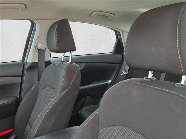 Used 2020 Kia Forte LXS FWD image 11