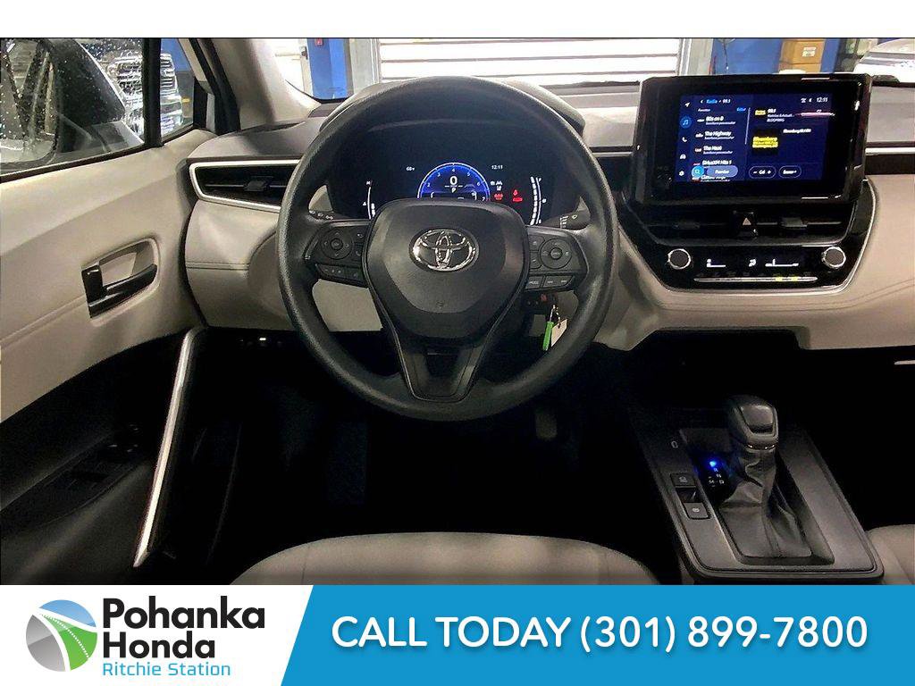 Used 2026 Toyota Corolla Cross L AWD/4WD image 4