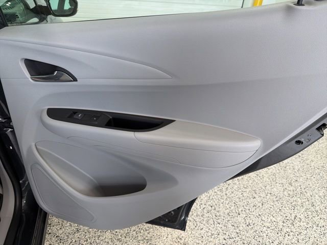 Used 2020 Chevrolet Bolt Premier w/ Infotainment Package image 22